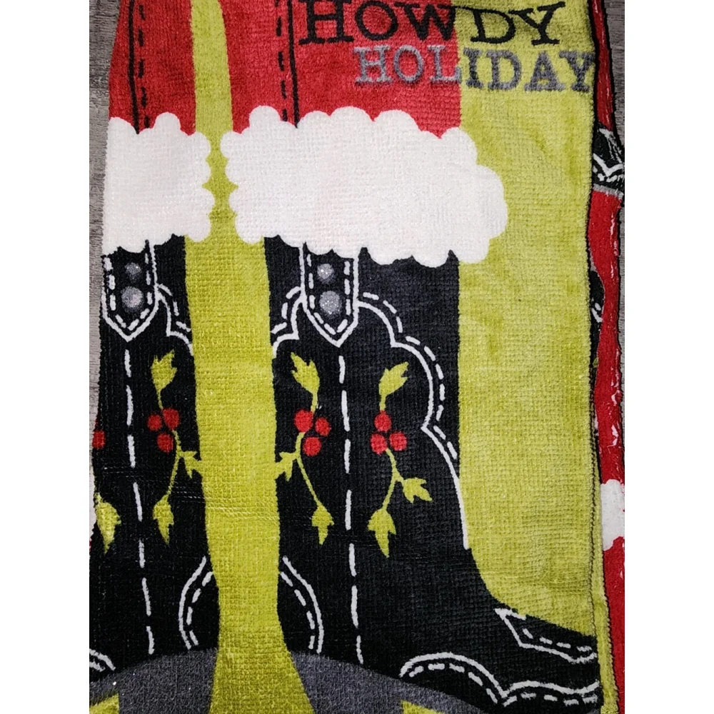 NWT St Nicholas Square Merry “Happy Holidays Ya’ll” Holiday Kitchen Towel 2 Set